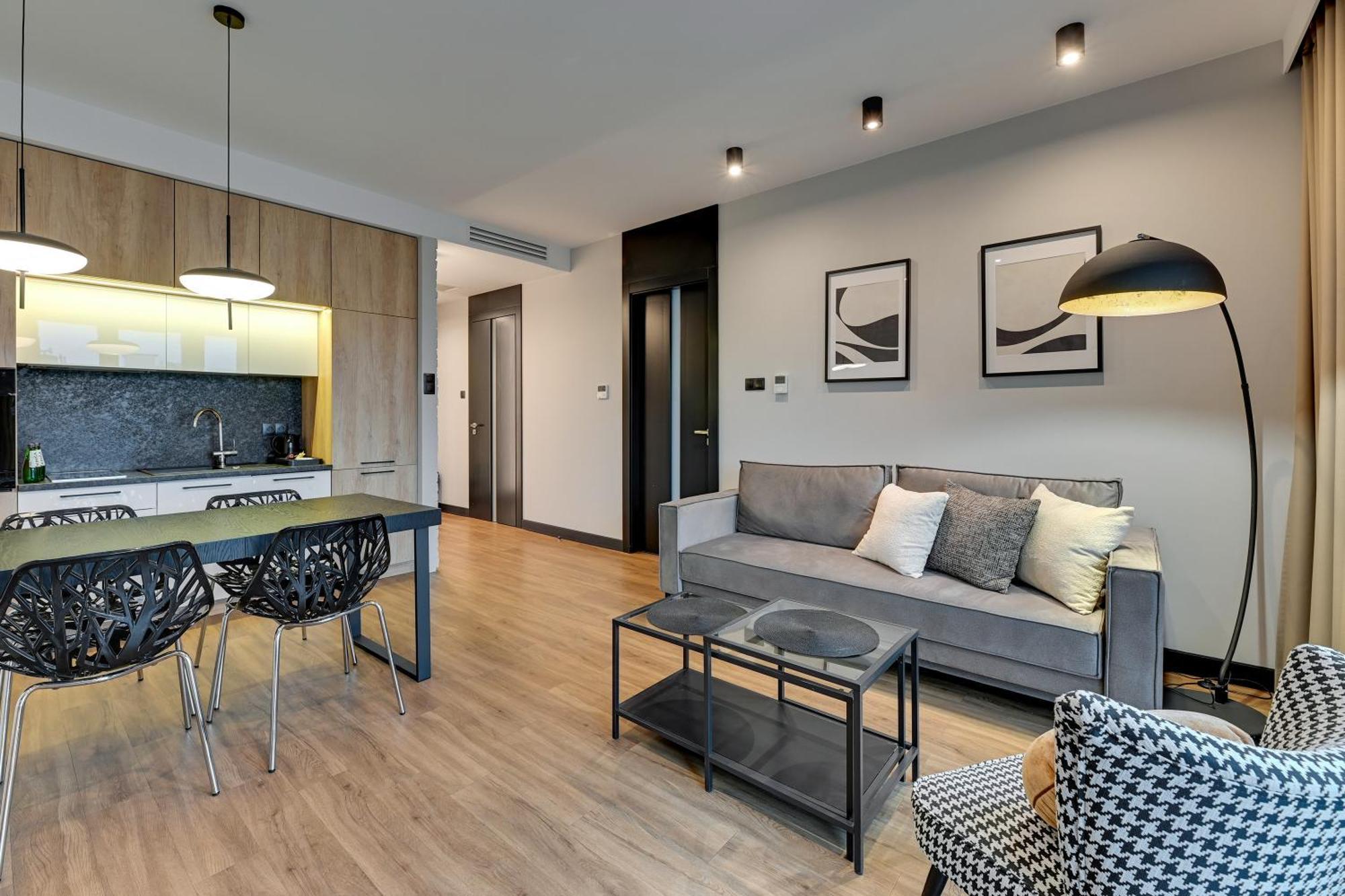 Montevideo Centrum 15 By Grand Apartments 索波特 外观 照片